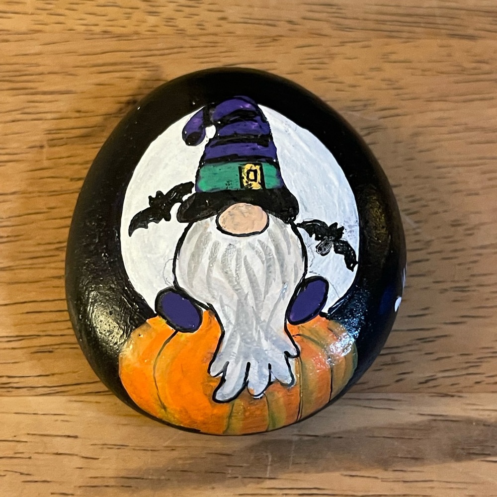 Hand crafted painted Halloween gnome rock white moon orange pumpkin black bats - Picture 4 of 15